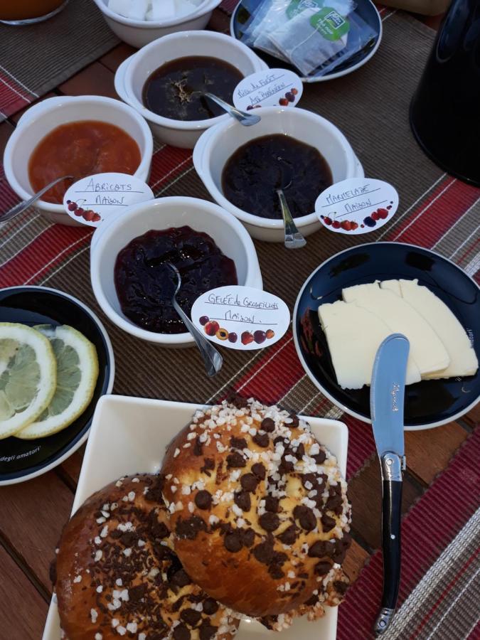 Chez Yvette , C'Est Chouette!! Panzió Carcassone Kültér fotó