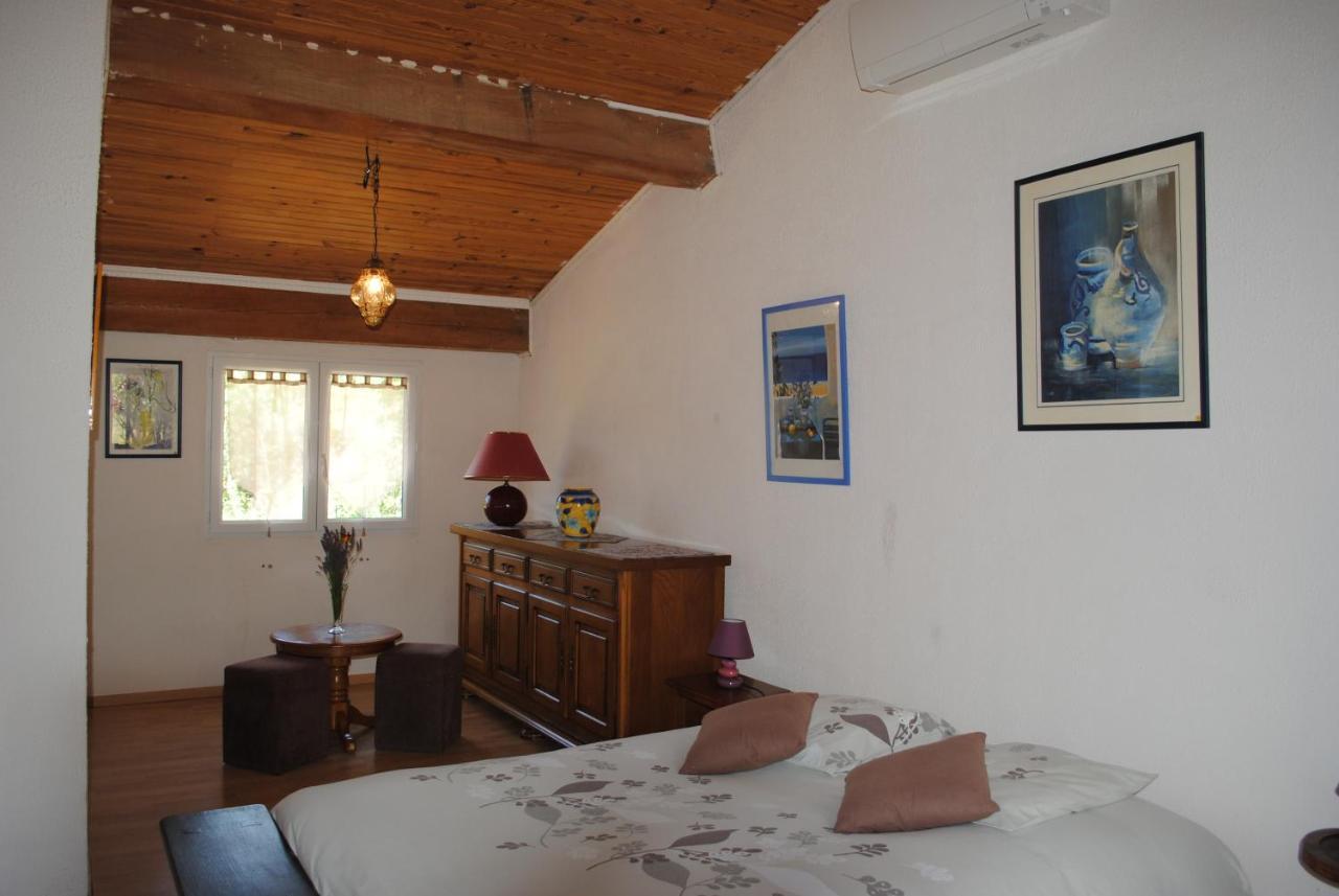 Chez Yvette , C'Est Chouette!! Panzió Carcassone Kültér fotó