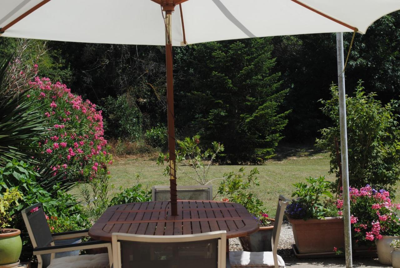 Chez Yvette , C'Est Chouette!! Panzió Carcassone Kültér fotó